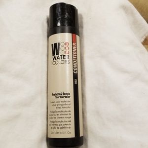 Watercolor red conditioner